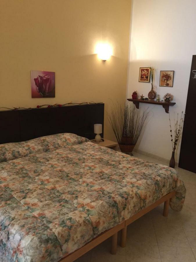 Alloggio Privato Giunic Cagliari Buitenkant foto
