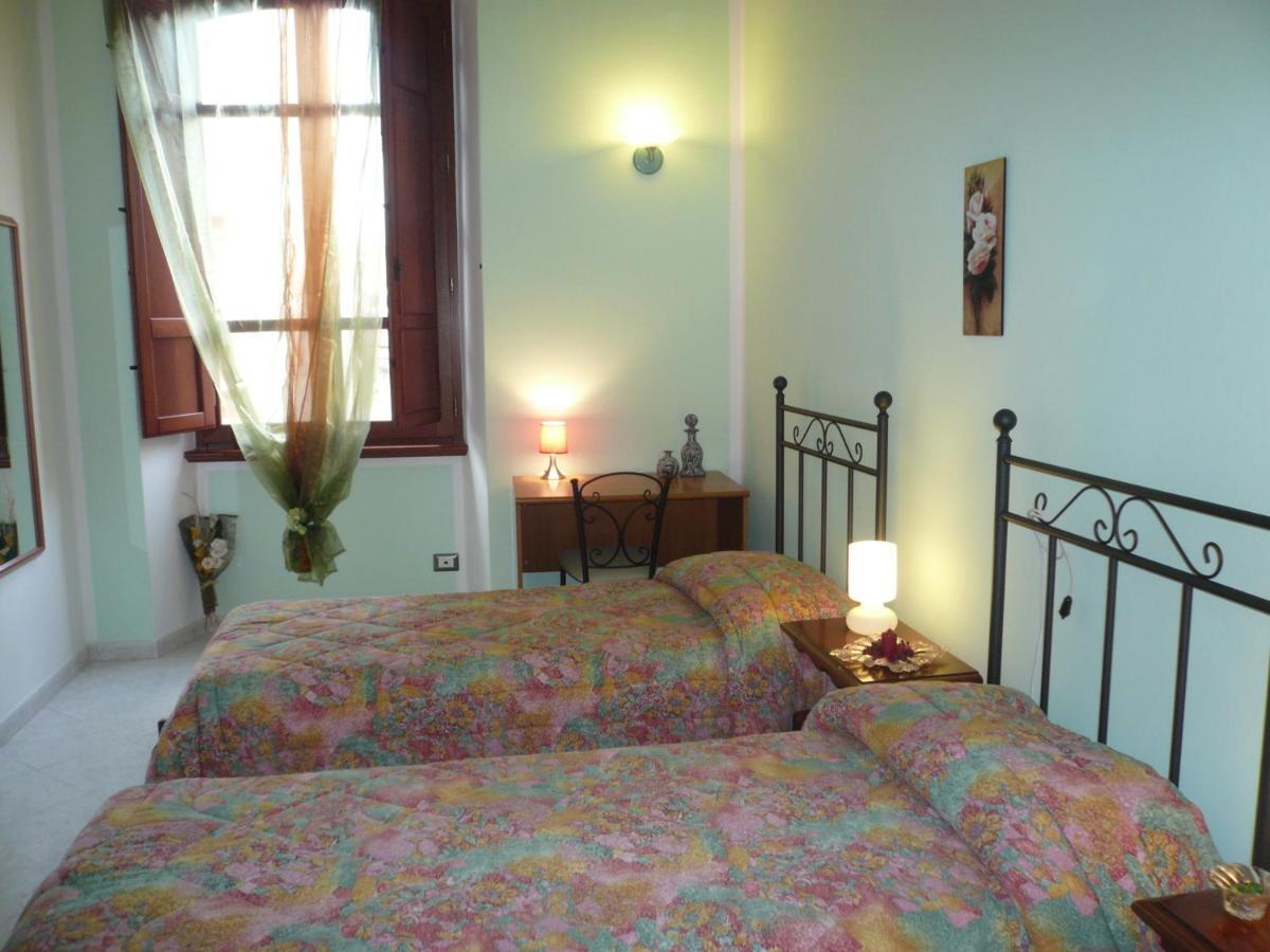 Alloggio Privato Giunic Cagliari Kamer foto